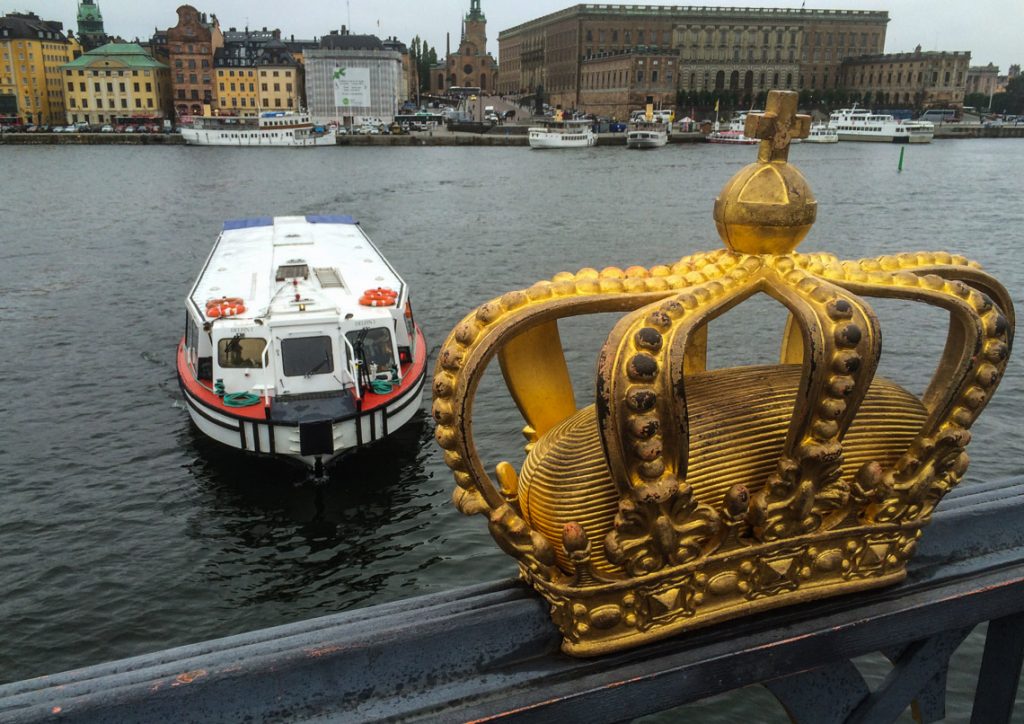 Vi tok toget fra Oslo S og var på Skeppsholmsbron i Stockholm før lunsj.