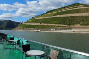 Lavsesong på Rhinen og god plass ombord på KDs rutebåt i oktober.