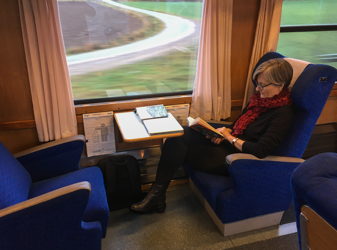 Førsteklasse-sete om bord i Blå Tåget.