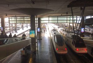 Interrail i Spania betyr at du kan velg og vrake i supertog fra Madrid, men husk setereservasjon.