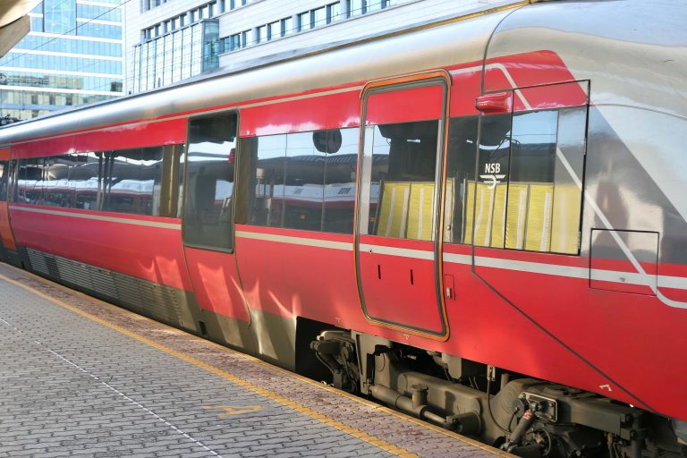 NSBs tog til Göteborg er første etappe for den som vil reise med tog mellom Oslo og Hamburg.