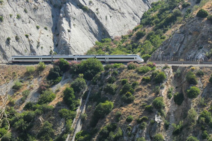 Min neste togferie går til Andalucia - et område jeg aldri blir lei av. Her: Toget gjennom Garganta el Chorro.