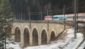 Semmeringbanen står på UNESCOs verdensarvliste. Vi fikk med oss denne strekningen underveis på togreisen fra Wien til Ljubljana.