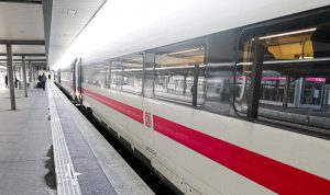 Et tips for den som leter etter reiseruter og togbilletter: Bruk den tyske nettsiden bahn.de og kjøp billetter med Deutsche Bahn.