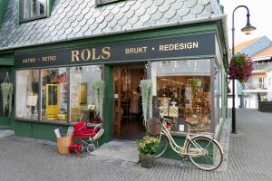 På en helgetur i Norge er det hyggelig å finne småbutikker som denne i sentrum av Egersund.