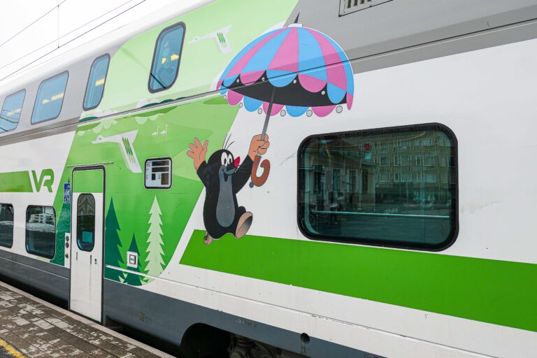 Togferie i Finland? Hopp om bord! Du blir i godt humør av å reise med finske InterCity-tog!