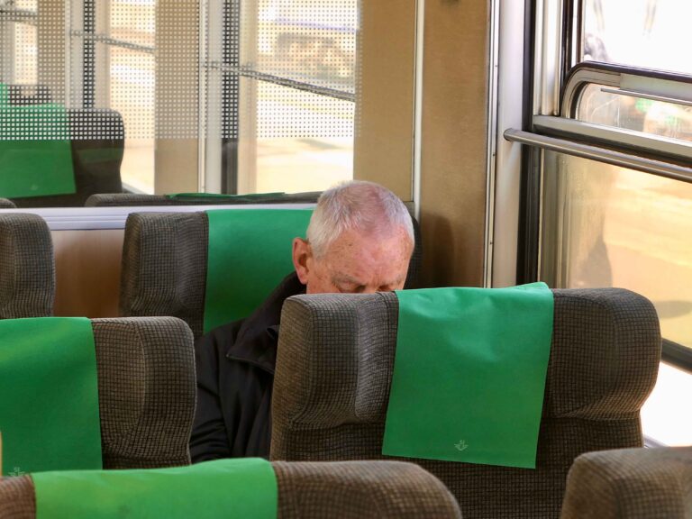 Slik startet vår hjemreise, på 1. klasse med et gammelt, men komfortabelt «regionaltåg» fra SJ.