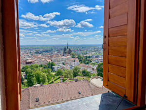 Der oppe på Špilberk slott fikk vi fri utsikt over både Brno by og omland.